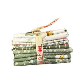 Love Me More by Lisa Audit for Riley Blake - Fat Quarter Pack Green / White 9 pcs